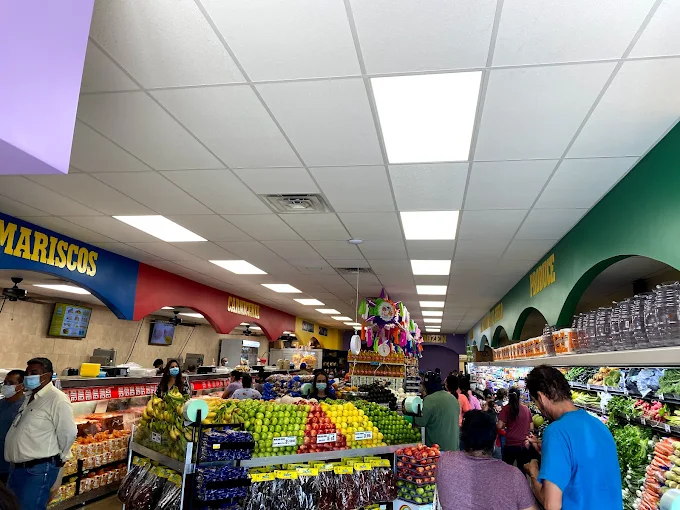Wide view inside Carnicería Del Pueblo